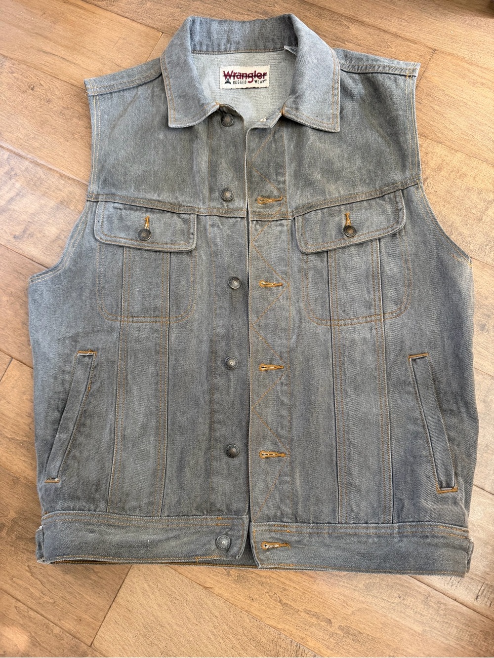 Wrangler Men's Washed Gray Denim Vest